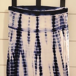 Athleta XXS tie dye maxi skirt with flattering left side slit.